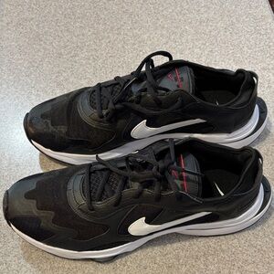 Nike Air Zoom Division Sneakers–Black/White Men’s Size 12–NWOT–Running / Street